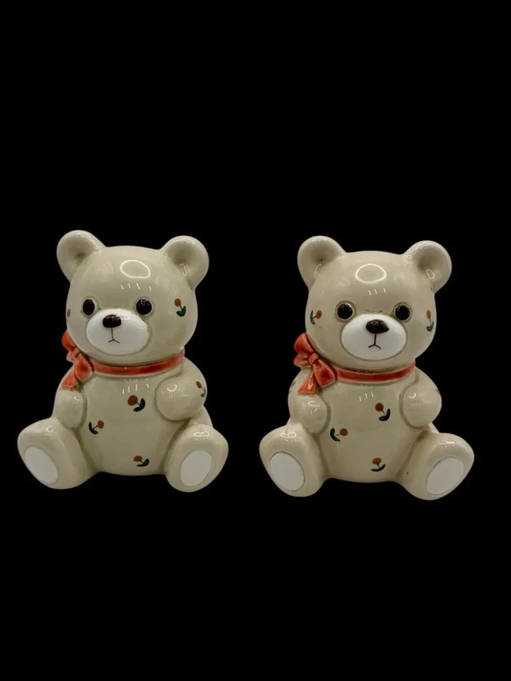 Vintage Otagiri Japan Teddy Bear Salt & Pepper Shakers Floral Bow Set